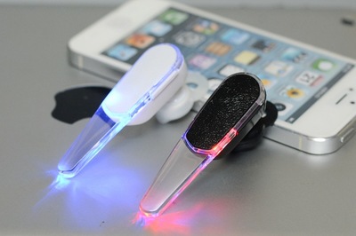 Q301立體聲CSR4.0藍(lán)牙耳機(jī) 性能、價(jià)格與供應(yīng)商解析